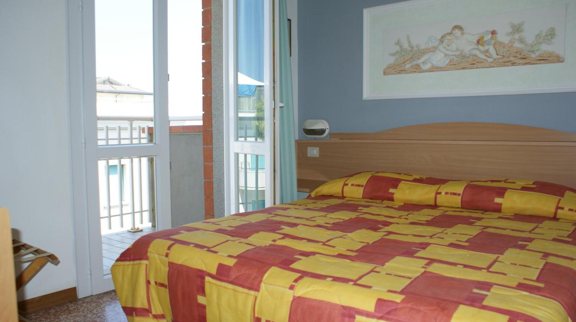 Hotel Katia Cesenatico Esterno foto
